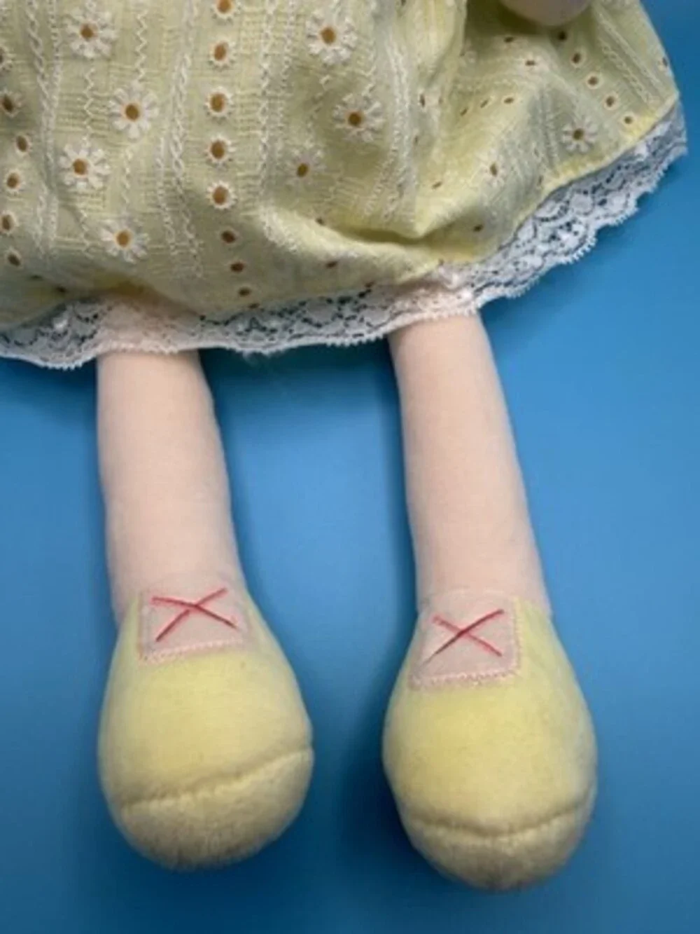 Gloveleya Plush Toy Doll Yellow Dress Light Brown Hair 15